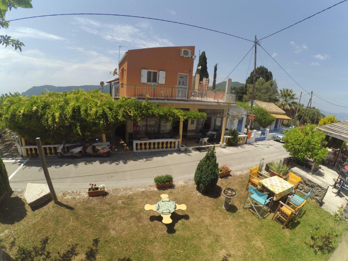 Kostas Walkers Point Bed & Breakfast Dafnata Exterior photo